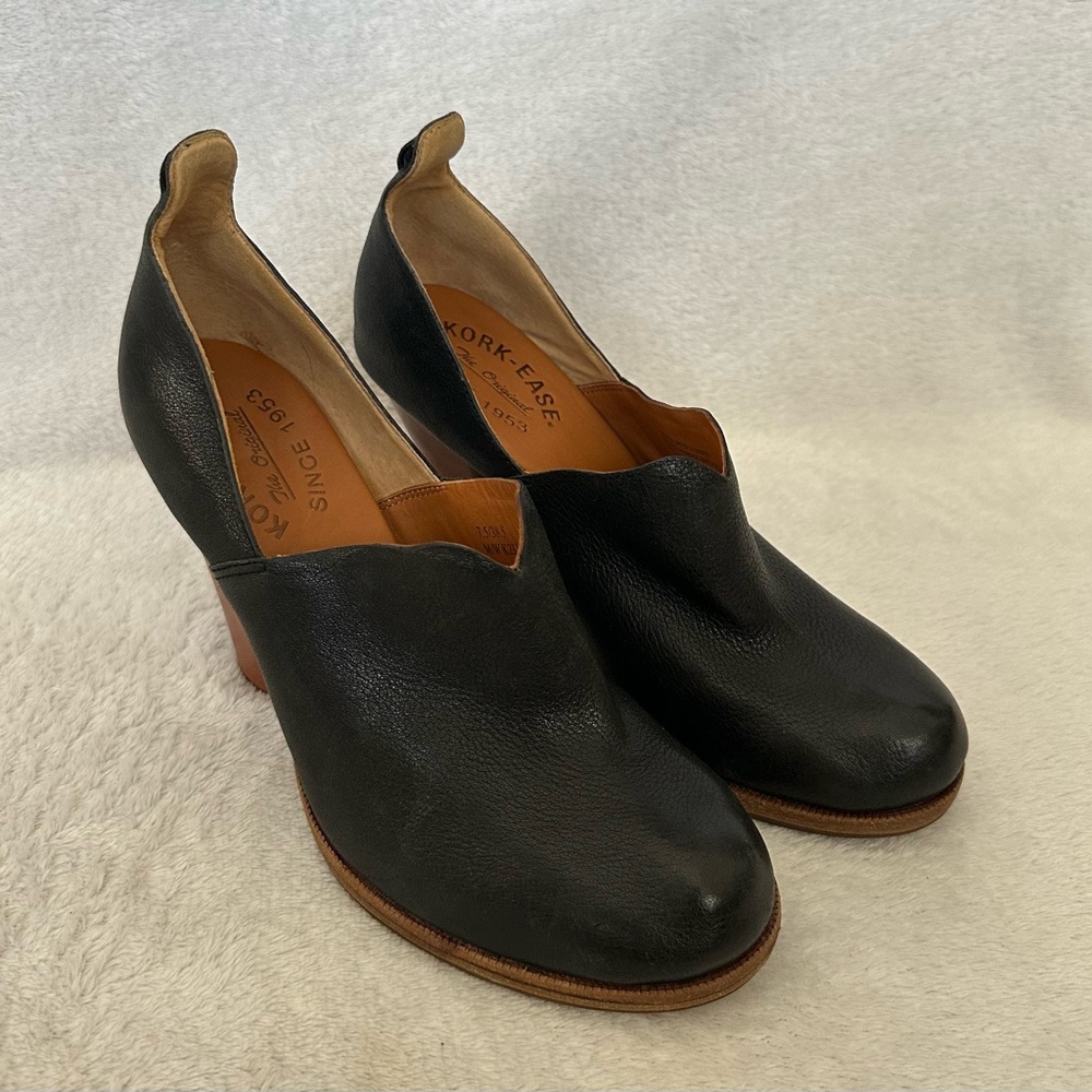Korks by Kork-Ease Women Black Leather Ankle Booties Shoes Size 7.5